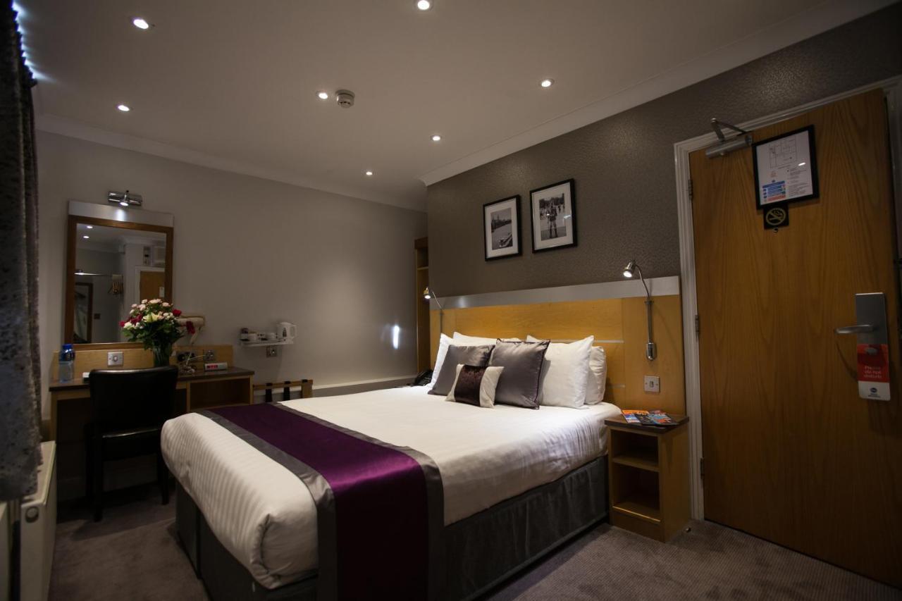 Best Western Chiswick Palace & Suites London Exterior photo