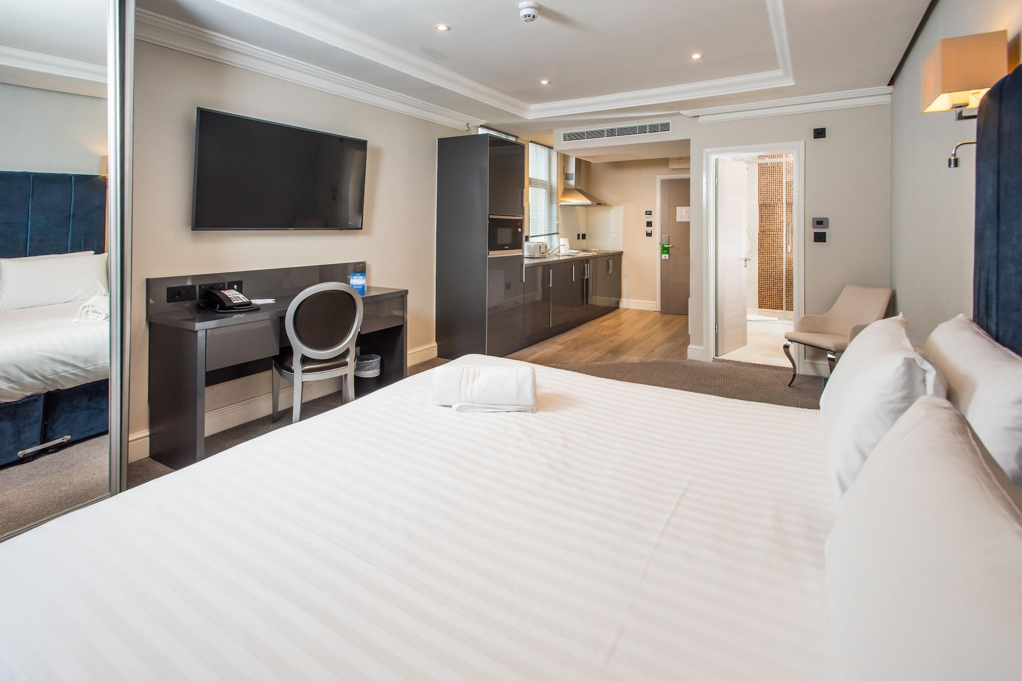 Best Western Chiswick Palace & Suites London Exterior photo