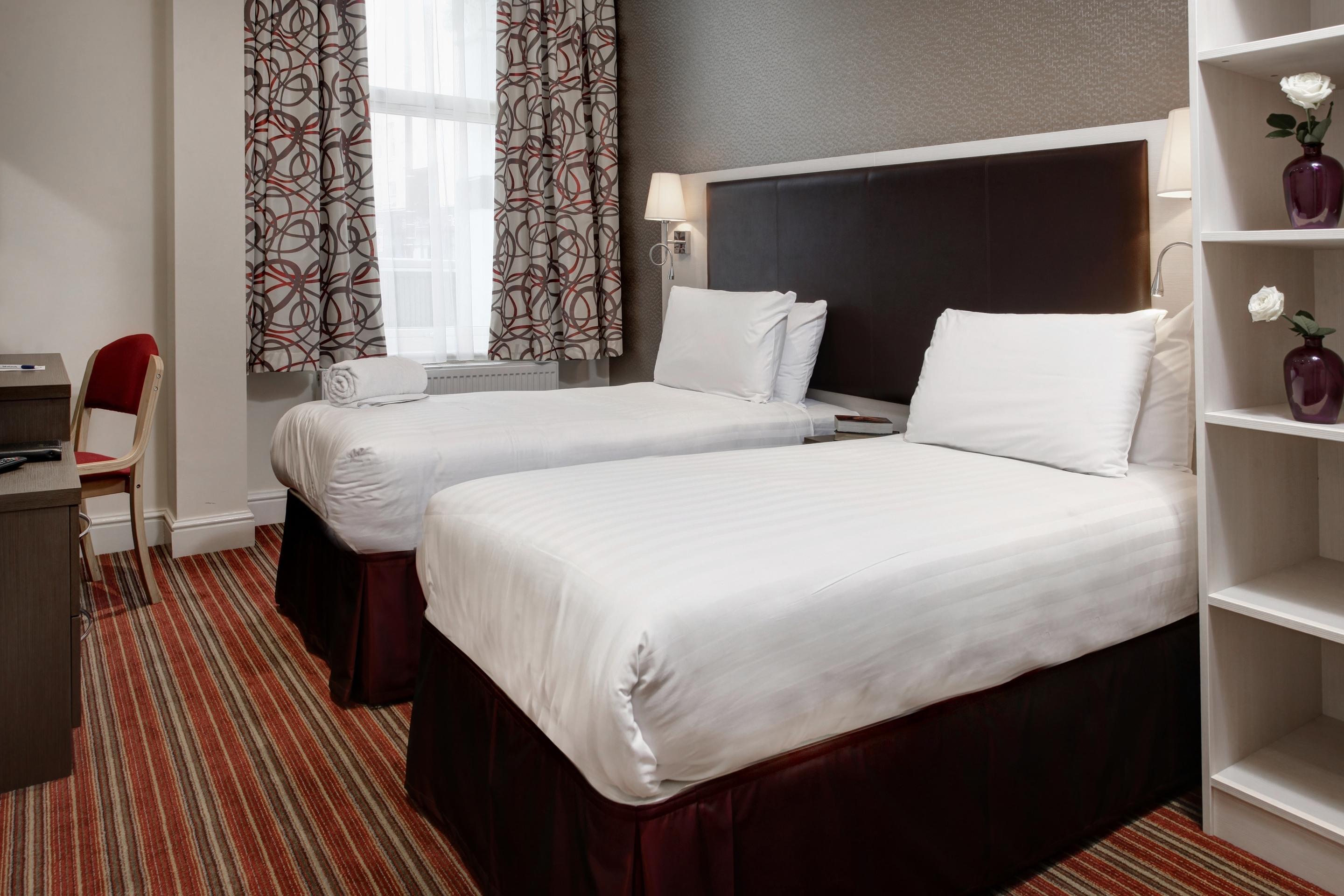 Best Western Chiswick Palace & Suites London Exterior photo