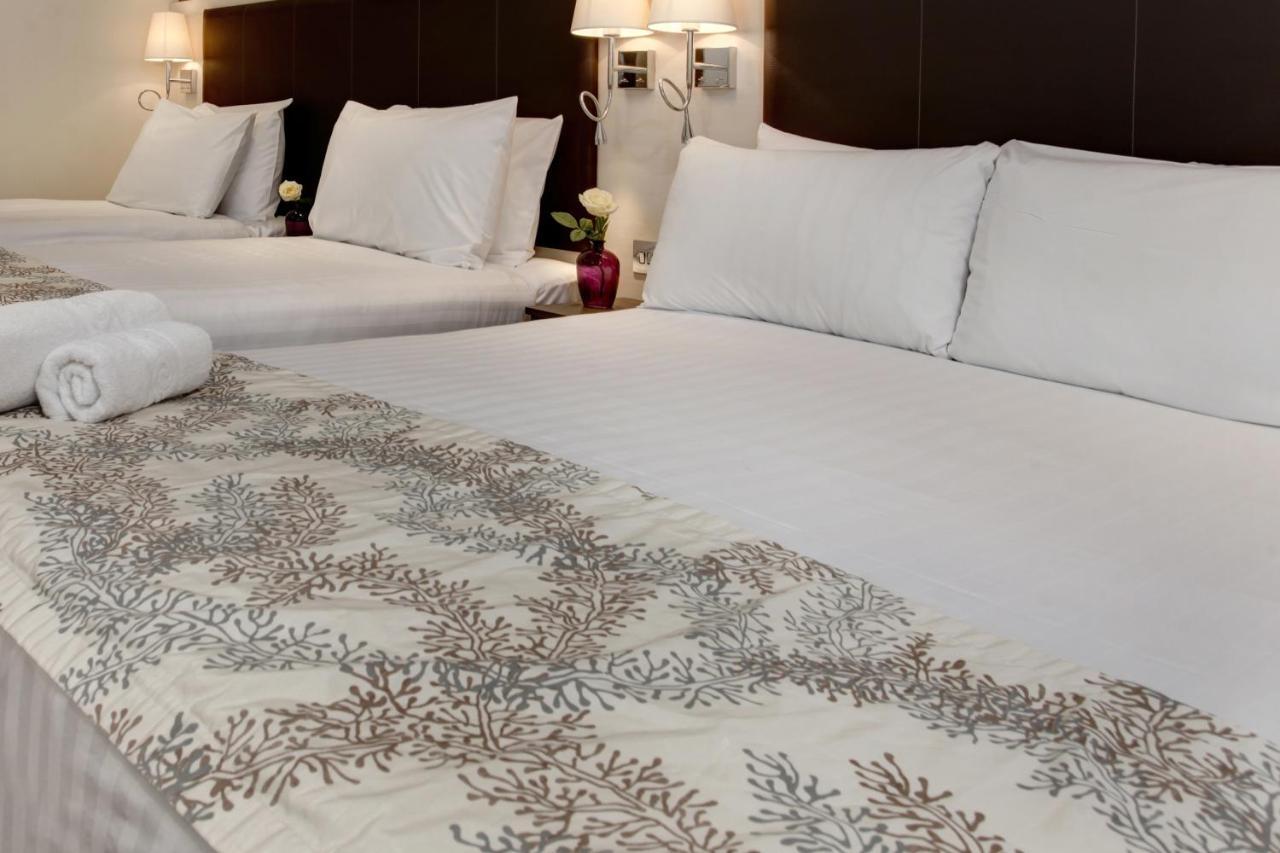 Best Western Chiswick Palace & Suites London Exterior photo