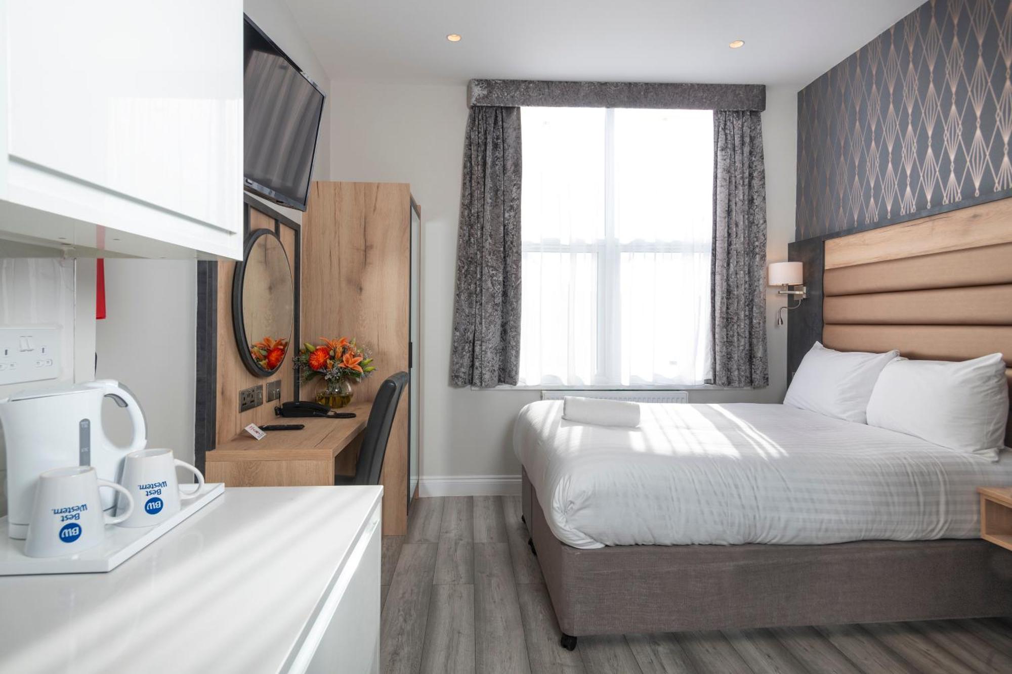 Best Western Chiswick Palace & Suites London Exterior photo